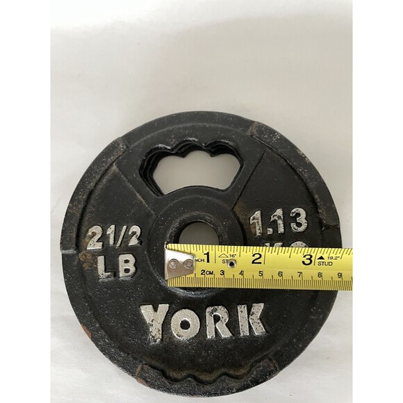 Set of 2 YORK 2 ½ lb. Iron Finger Grip Barbell Weight Plates - Picture 5 of 7